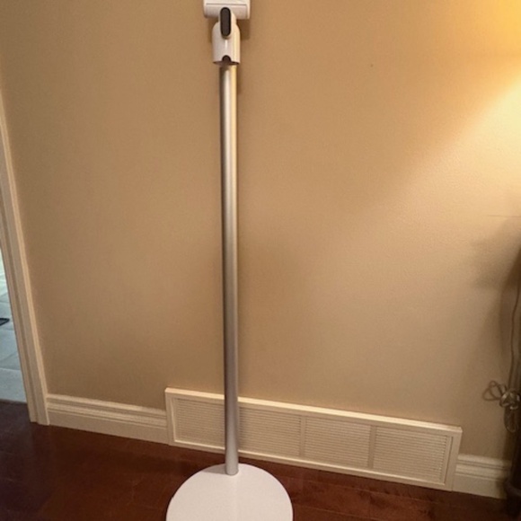 Dyson « Floor Dok » Docking Station - Picture 1 of 2
